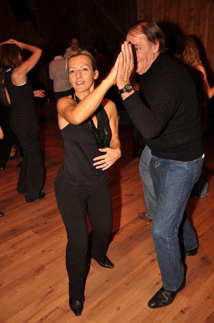 min 2011 12 04 station danse 181